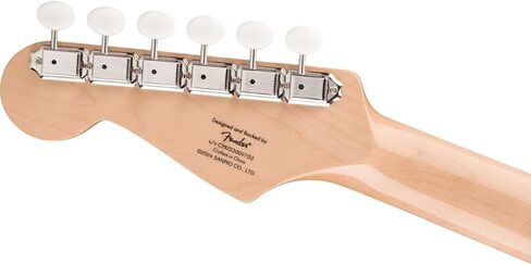 إصدار محدود من Hello Kitty Stratocaster مع حقيبة Gig، وHello Kitty Graphic Pickguard، ولوحة أصابع من خشب القيقب، باللون الوردي in Saudi Arabia