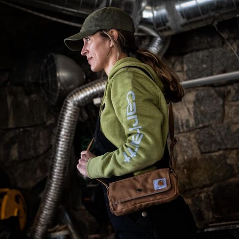 حقيبة Carhartt النسائية الأفقية، يمكن حملها كحقيبة كروس أو حقيبة خصر مع حزام قابل للإزالة in Saudi Arabia