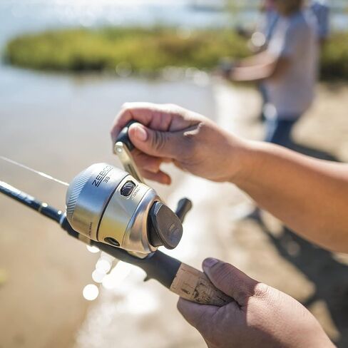 Zebco 33 Gold Spincast Reel and 2-Piece Fishing Rod Combo, Fiberglass Rod with Comfortable Split-Grip Cork Handle, Instant Anti-Reverse Fishing Reel in Kuwait