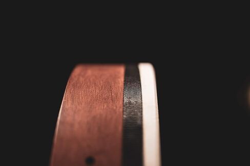 طبلة إطار Meinl Percussion مقاس 18 بوصة مع شريط متقاطع، سلتيك Bodhran-غير مصنوع في رأس جلد الماعز الصيني، لمسة نهائية بنية عتيقة، ضمان لمدة عامين، 0 (FD18BO) in Saudi Arabia