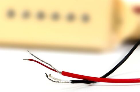 1Set P90 Soapbar Dog Ear Style Guitar Pickup Single Coil Bridge and Neck Pickups for Les Paul SG ETC Electric Guitar Replacement Parts (Black) in Kuwait