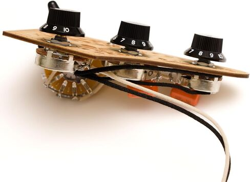 MOSTLEY Prewired 𝗚𝘂𝗶𝘁𝗮𝗿 𝗪𝗶𝗿𝗶𝗻𝗴 𝗞𝗶𝘁, Presoldered Control Plate for Guitars Equipped with Triple Single Coil Pickups, Robust 5-way Switch Orange Capacitor Large Potentiometers Included in Saudi Arabia