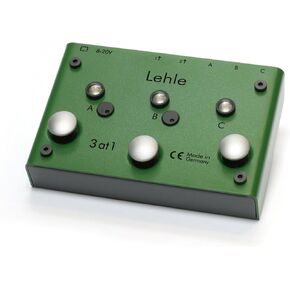3 at 1 Stereo Instrument Switcher