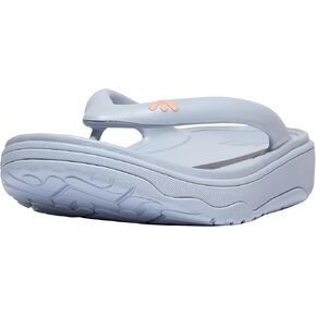 صندل نسائي من FitFlop بكعب عريض