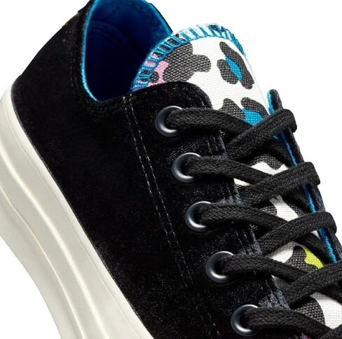 حذاء رياضي Chuck Taylor All Star High Street برباط متوسط ​​الطول للجنسين من Converse - سبج/كحلي منتصف الليل 13.5 للنساء/ 11.5 للرجال in Kuwait