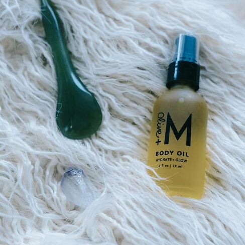 All Natural Hydrating Glow Body Oil, 100% Organic Olive Oil to Renew and Repair Skin, Skincare Solution for Achieving Glowing Skin, Scar Repair, and Powerful Anti-Aging (2 fl. oz. / 59 ml) in Saudi Arabia