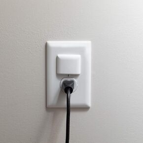 Qdos Safety StayPut Single Outlet Plug Cover | White | Secure Fit and Beveled Edges Prevent Small Fingers from Removing Unlike Inferior Products| Fits All Outlets | 24 Pack