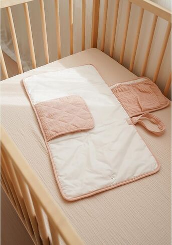 وسادة تغيير الحفاضات المحمولة من كونسي موسلين للأطفال، وسادة تغيير الحفاضات المحمولة المقاومة للماء مع جيوب للحفاضات، سجادة تغيير الحفاضات خفيفة الوزن وقابلة للطي أثناء السفر in Kuwait