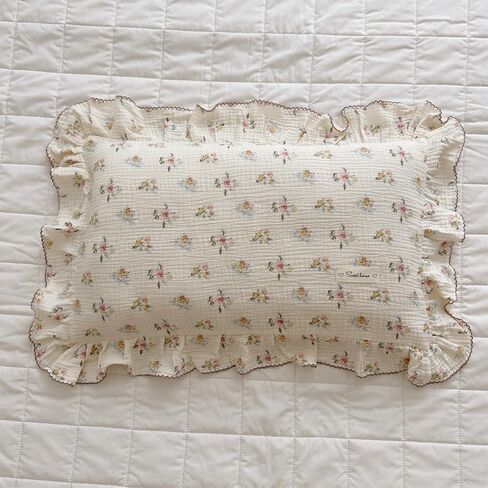 AOJIM Muslin Cotton Kids Pillowcase with Cute Cat Patterns, Super Soft Crib Nursery Pillowcase 1PC for Boys Girls, Ruffled Edges Toddler Bedding for Room Decor, Machine Washable, 14x20 Inches in Saudi Arabia