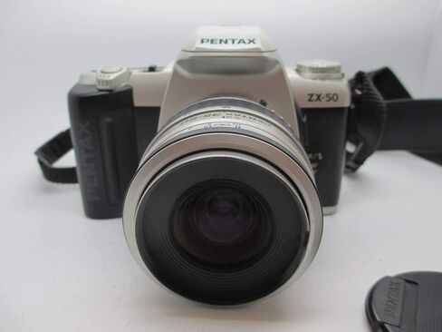 كاميرا Pentax ZX-50 مقاس 35 مم SLR مع عدسة تكبير AF وتركيب PK (متجددة) in Kuwait