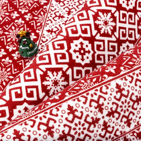 Christmas Area Rug 2x3 Red Snowflake Plaid Decorative Doormat Entryway Kitchen Washable Non Slip Soft Low Pile Small Carpet for Living Room Bedroom Entrance Dining Room Bathroom in Kuwait