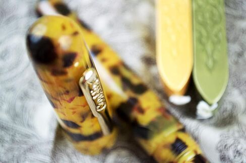 Conklin All American Fountain Pen (Brownstone) - Ominiflex - Exquisite Writing Experience: A Luxury Pen for Journaling, Autographs, and Memorable Gifts on Any Occasion in Saudi Arabia