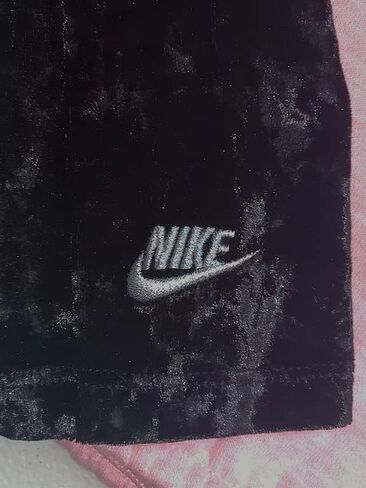 Nike Baby Girls Velour Logo Sweatshirt Velour Leggings 2 Pc Set Size 18 Months in Saudi Arabia