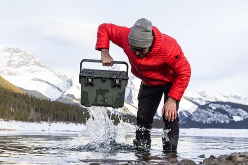 حافظة Nanuk T30 علوية للكاميرات والعدسات مع غطاء وفتحات قفل معدنية معززة، ونظام قفل PowerClaw الفائق وصينية ومقسم صلب (أسود) in Kuwait