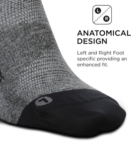 Feetures Elite Ultra Light Cushion Ankle Socks - Sport Sock with Targeted Compression - Blue Burst, M (1 Pair) in Saudi Arabia