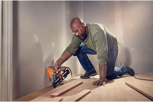 RIDGID مقاس 15 مقاس 2-1/2 بوصة. أداة تثبيت بزاوية مع تقنية CLEAN DRIVE R250AFF (متجددة) in Saudi Arabia