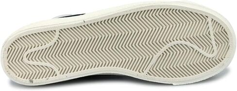 Nike Womens Blazer Mid 77 in Saudi Arabia