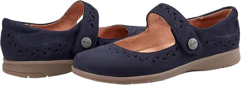 Earth Women's Kinsey Moccasin in Kuwait