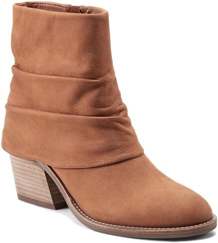 Earth Women's Savvy Fashion Boot in Kuwait