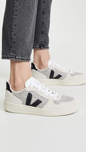 Veja Women's V-10 Sneakers in Saudi Arabia