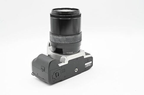 مجموعة كاميرا Minolta Maxxum 4 SLR مع عدسة تركيز تلقائي Minolta 35-105mm AF (متجددة) in Saudi Arabia
