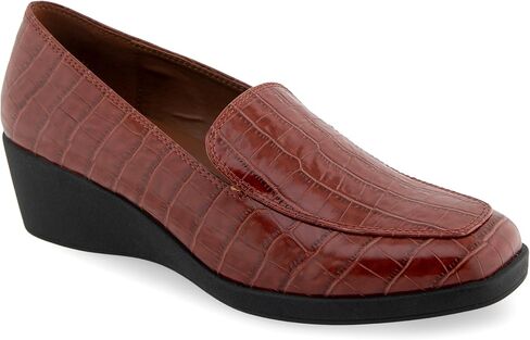 Aerosoles Women's Tart Loafer in Saudi Arabia