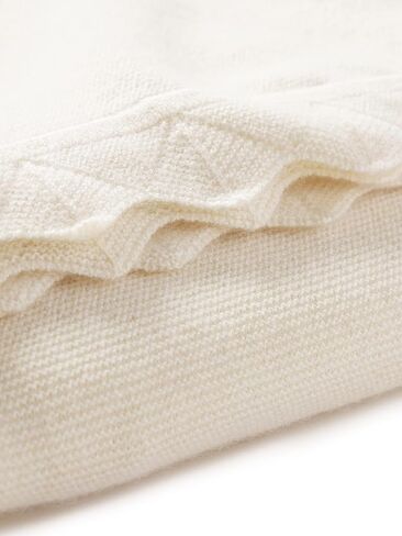 State Cashmere Luxe Scalloped Hem Lightweight Throw Blanket 100% Pure Cashmere Ultra Soft Accent Blanket for Couch, Sofa, & Bed (Undyed White, 40"x30") in Kuwait