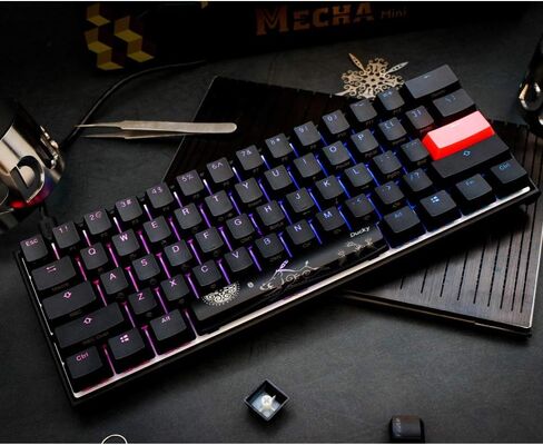 لوحة مفاتيح ميكانيكية Ducky Mecha Mini 60%: Cherry MX Red، أغطية مفاتيح PBT Doubleshot عالية الكثافة، الولايات المتحدة، أسود in Kuwait