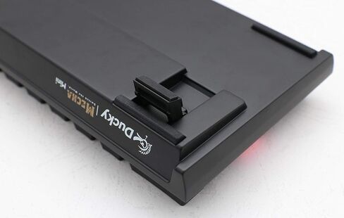 لوحة مفاتيح ميكانيكية Ducky Mecha Mini 60%: Cherry MX Red، أغطية مفاتيح PBT Doubleshot عالية الكثافة، الولايات المتحدة، أسود in Kuwait