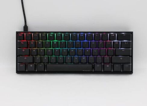 لوحة مفاتيح ميكانيكية Ducky Mecha Mini 60%: Cherry MX Red، أغطية مفاتيح PBT Doubleshot عالية الكثافة، الولايات المتحدة، أسود in Kuwait