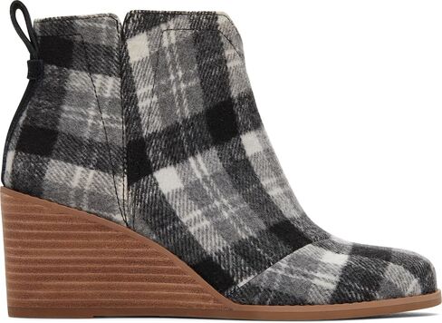 TOMS Women's Clare Ankle Boot in Saudi Arabia