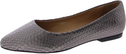 Trotters Women's Estee Ballet Flat in Saudi Arabia