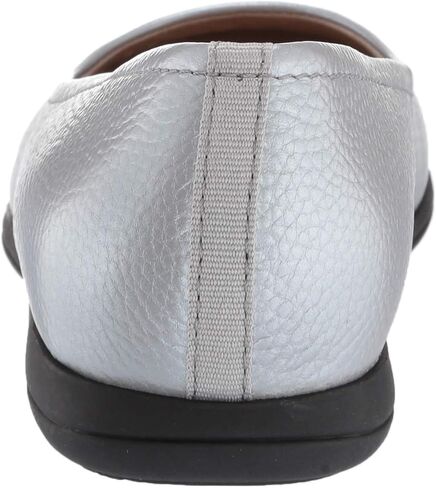 Trotters Women's Darcey Ballet Flat in Saudi Arabia