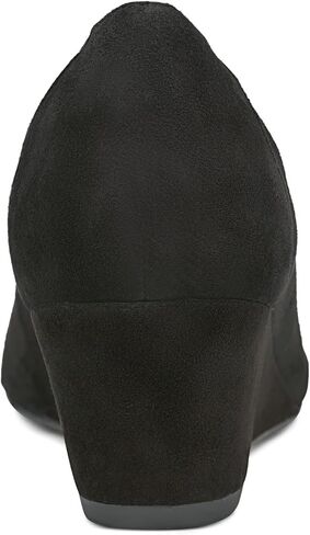 Rockport Women's Rita Pump in Saudi Arabia