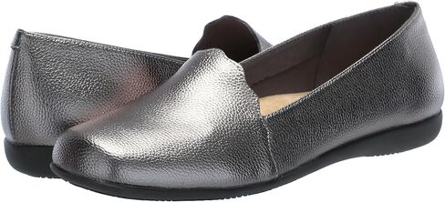 Trotters Women's Sage Ballet Flat in Saudi Arabia