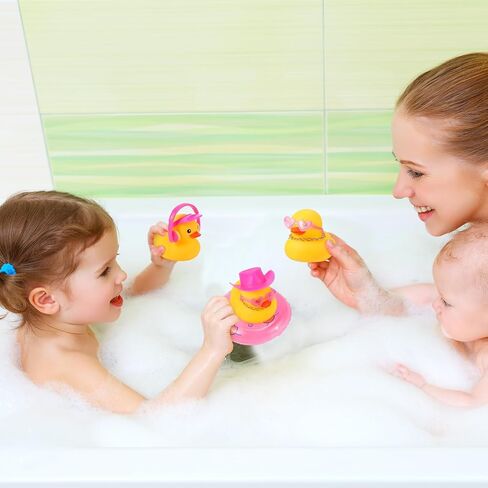 زينة على شكل بطة مطاطية للسيارة، زينة على شكل بطة رعاة البقر، لوحة قيادة السيارة مع إكسسوارات، قبعة صغيرة، قلادة، نظارات شمسية (وردي) in Kuwait