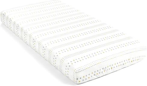 ملاءة سرير أطفال من Lush Decor Baby Hygge Geo Modern ناعمة وقطيفة، مقاس 52 بوصة × 28 بوصة × 9 بوصة، أصفر in Kuwait