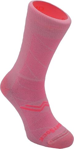 جوارب Wrightsock CoolMesh II Crew للجري للرجال والنساء - جوارب مبطنة وصديقة للبيئة ومضادة للتقرحات مع تصميم مزدوج الطبقات حاصل على براءة اختراع - صناعة أمريكية، ضمان عدم وجود بثور in Saudi Arabia