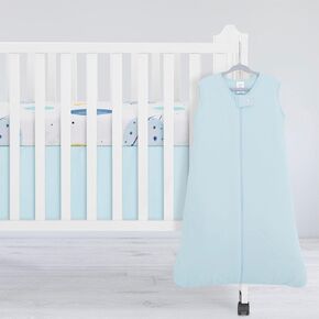 طقم سرير أطفال صغير مكون من 3 قطع من Evolur Buybuy Baby Baby باللون الوردي وطباعة القلب، يمكن غسله في الغسالة، طقم سرير أطفال ناعم ومسامي، يتضمن ملاءة جاهزة، لحاف وتنورة سرير