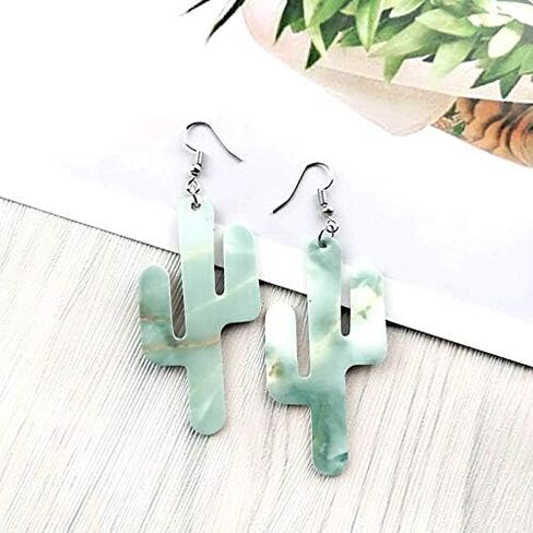 5 أزواج من الأقراط المتدلية المصنوعة من الجلد النباتي الفاخر، أقراط متدلية لطيفة ملونة على شكل صبار محظوظ للفتيات والنساء in Kuwait