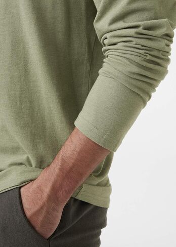 Helly-Hansen Men's Nord Graphic Long Sleeve T-Shirt in Saudi Arabia