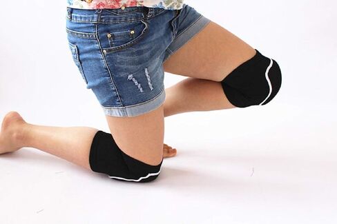 JUMISEE Kids Knee Pad, Anti-Slip Padded Sponge Knee Brace Breathable Flexible Elastic Knee Support for Football Volleyball Dance Skating Basketball Sports in Kuwait