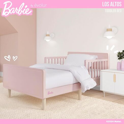 سرير الأطفال الصغار Evolur Barbie Los Altos باللون الوردي الفاتح، معتمد من JPMA، مع حاجزين جانبيين خشبيين للسلامة وتصميم منخفض حتى الأرض in Kuwait