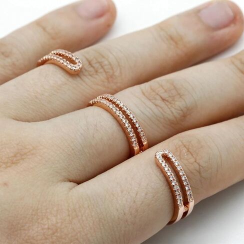 Exquisite micro-inlaid three-finger women's ring Adjustable size ring with AAA cubic zirconia classic women's finger ring, ins trendy and cool niche design, cool style, fashionable personality, light luxury tail ring in Saudi Arabia