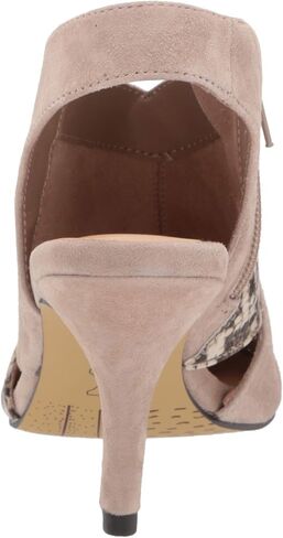 Bella Vita Women's Pump in Kuwait