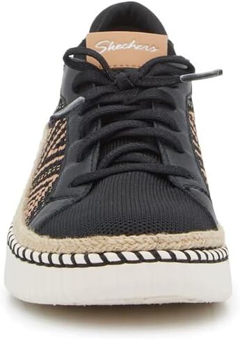 حذاء رياضي نسائي من Skechers Modern Comfort Wilshire BLVD-Bellevue in Saudi Arabia