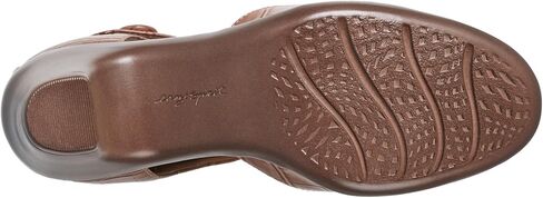 Easy Spirit Women's Clarice3 Pump in Saudi Arabia