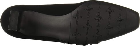 Easy Street Women's Pumps in Saudi Arabia