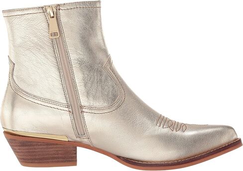 أحذية DKNY النسائية Lukas Cowboy in Saudi Arabia
