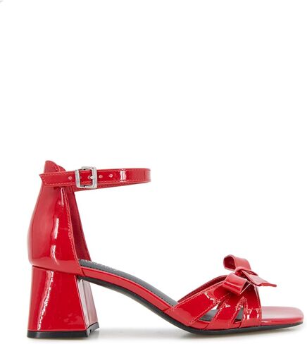 Kenneth Cole REACTION Women's Nissy Pump in Saudi Arabia